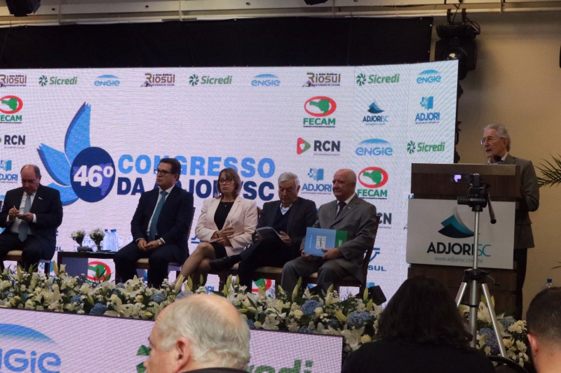 Painel realizado durante o Congresso Adjori