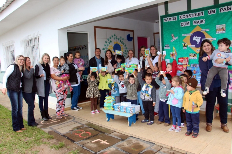 Entrega realizada em Canoinhas. Foto: Divulgação SESI