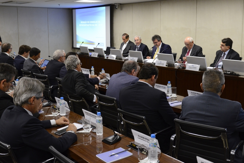25 integrantes de Federações das Indústrias estavam presentes na reunião do Conselho de Representantes