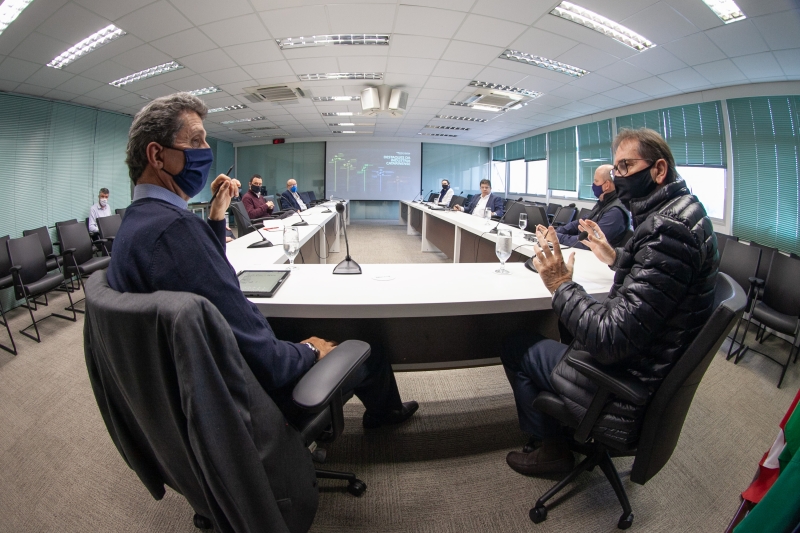 Programa Travessia, proposto pela FIESC com apoio das demais entidades do COFEM, foi um dos temas em pauta (foto: Filipe Scotti)