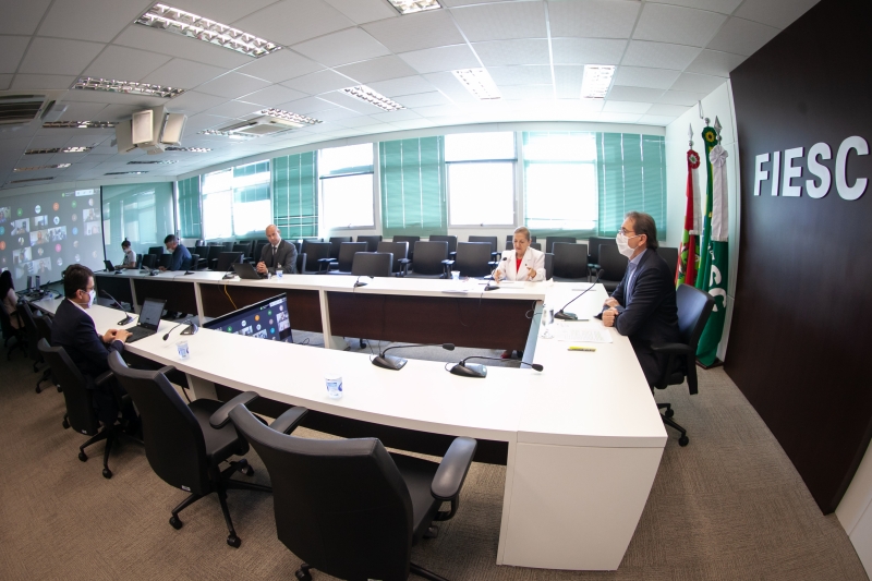 Acesse a plataforma no endereço - https://internacionalizacao.fiesc.com.br