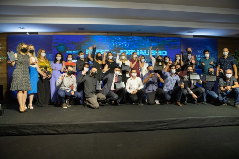 Profissionais homenageados na edição 2021 do Prêmio FIESC de Jornalismo. Foto: Filipe Scotti 