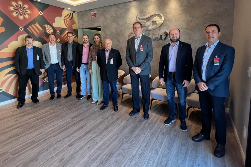 No Planalto Norte, diretoria da FIESC faz visitas institucionais e à indústria