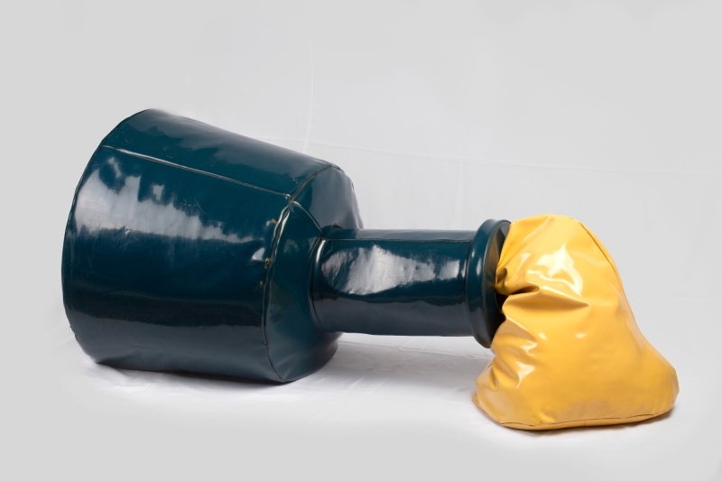 Tinteiro, obra de Elke Hering. Foto: Eduardo Marques