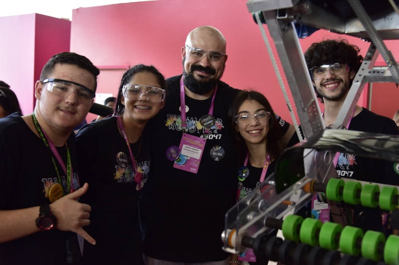 Equipe TechMaker de Blumenau, premiada na competição de FRC. Foto: Mario Castello
