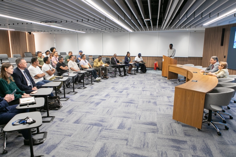 Representantes de 15 países participam do encontro na FIESC. (Foto: Filipe Scotti)