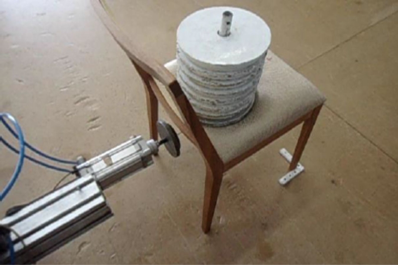 Ensaio de carga estática nos pés frontais (foto: divulgação)